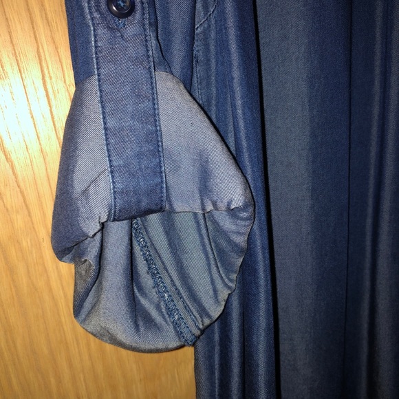 Blue top with flared sides - Picture 3 of 5